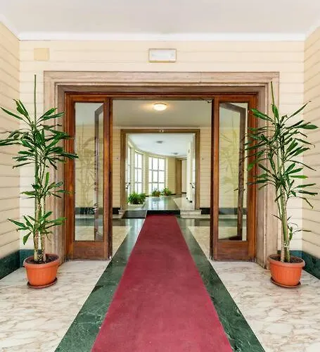 Vatican Almond Tree Penthouse Apartment Rom