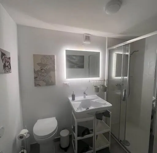 Vatican Almond Tree Penthouse Apartment *